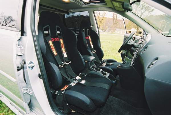PontiacVibe22a.jpg